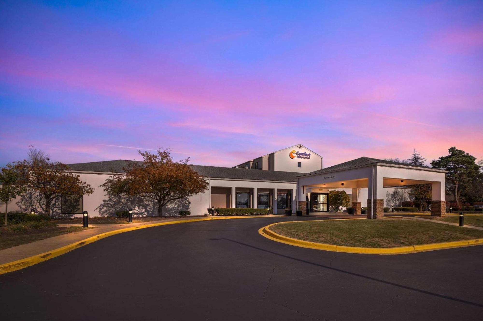 Comfort Inn & Suites Arlington Heights - Buffalo Grove Exterior foto